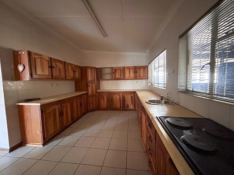 4 Bedroom Property for Sale in Parys Free State